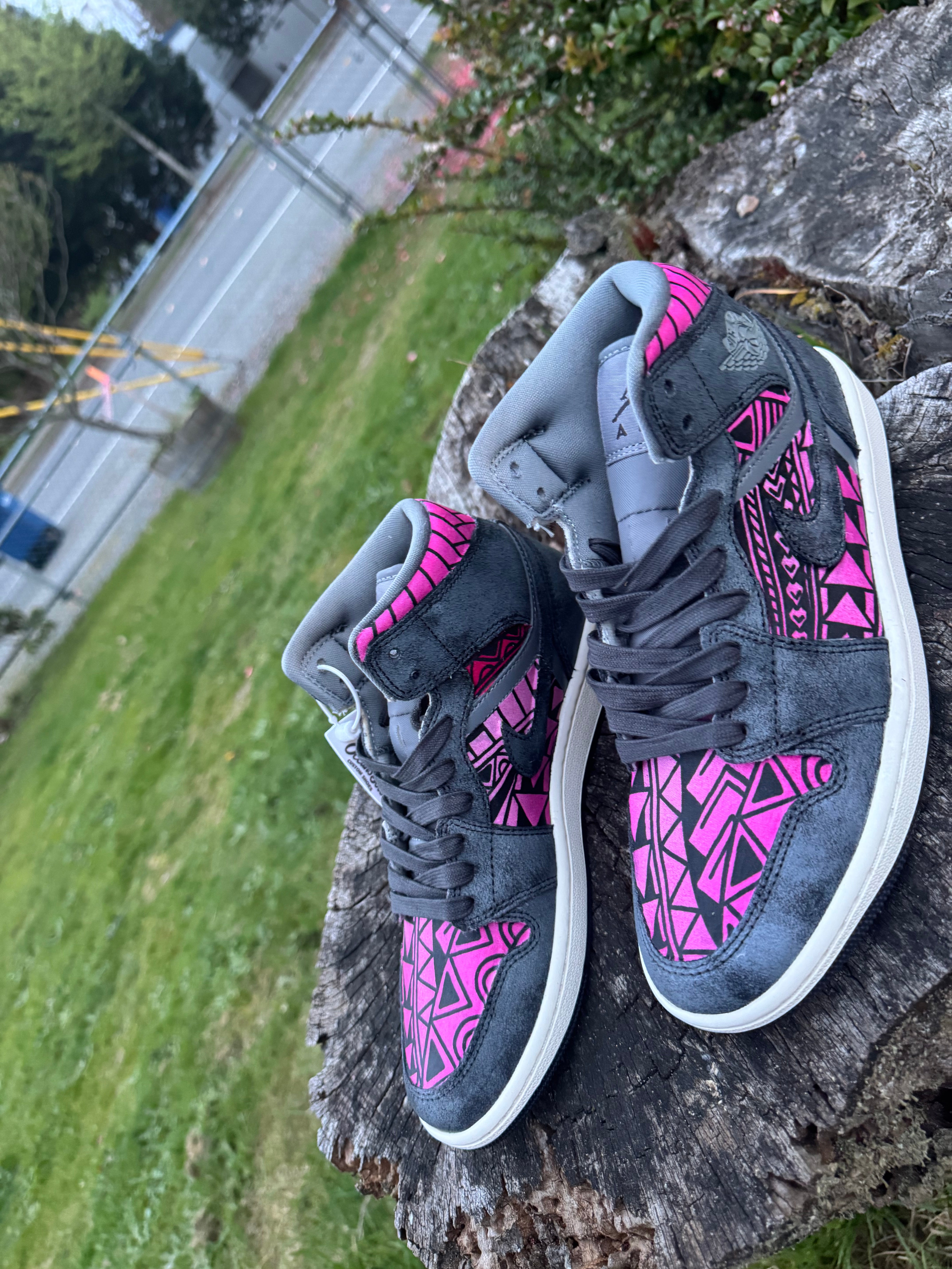 Jordan 1 Mid Pink/Grey Tribal #42 Size 7.5W 💗 Secondary image