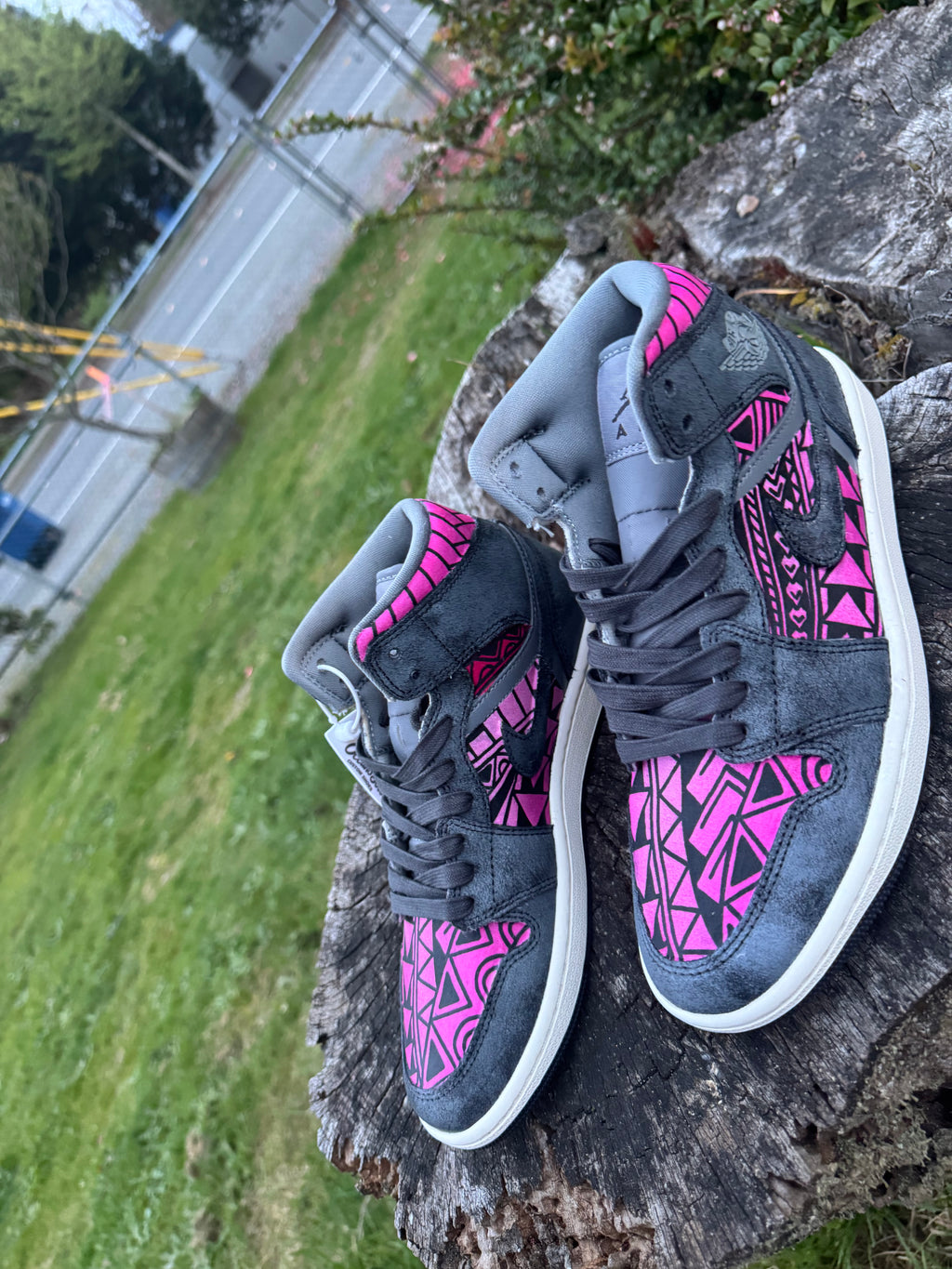 Jordan 1 Mid Pink/Grey Tribal #42 Size 7.5W 💗