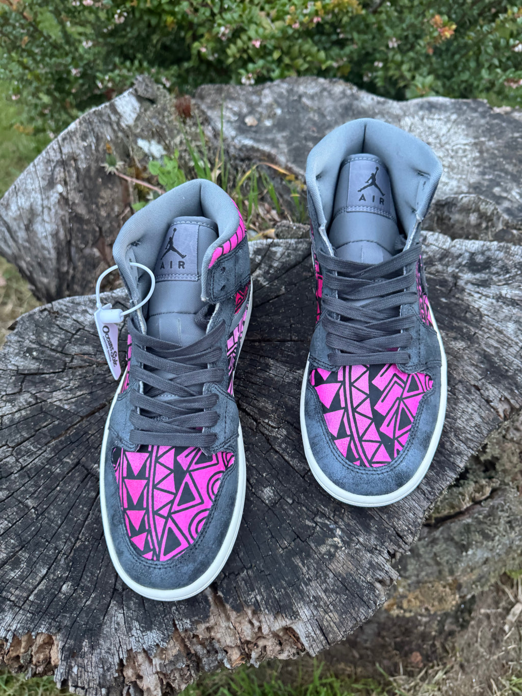 Jordan 1 Mid Pink/Grey Tribal #42 Size 7.5W 💗