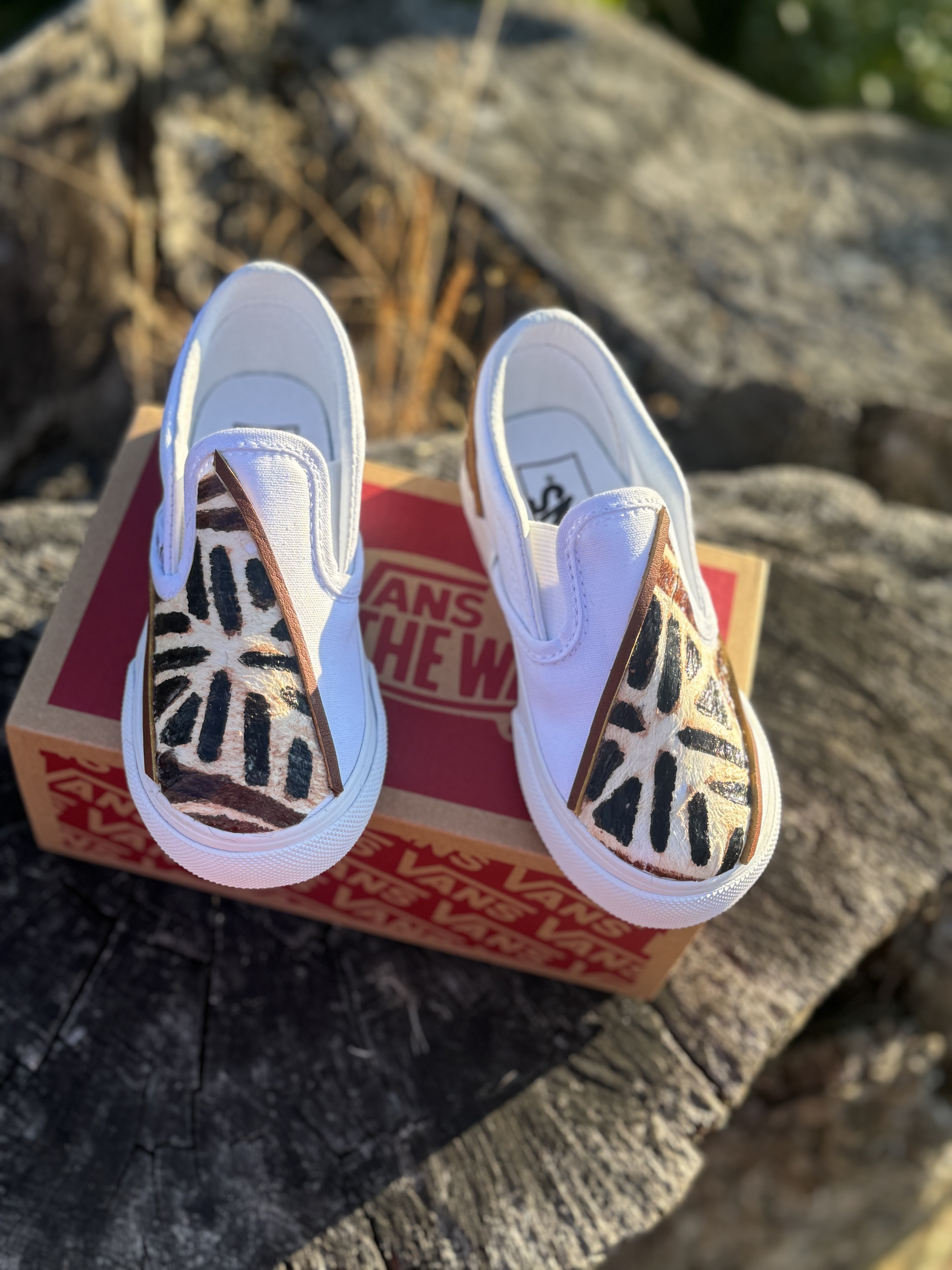 Custom Vans Tapa Cloth Design RTS Secondary image
